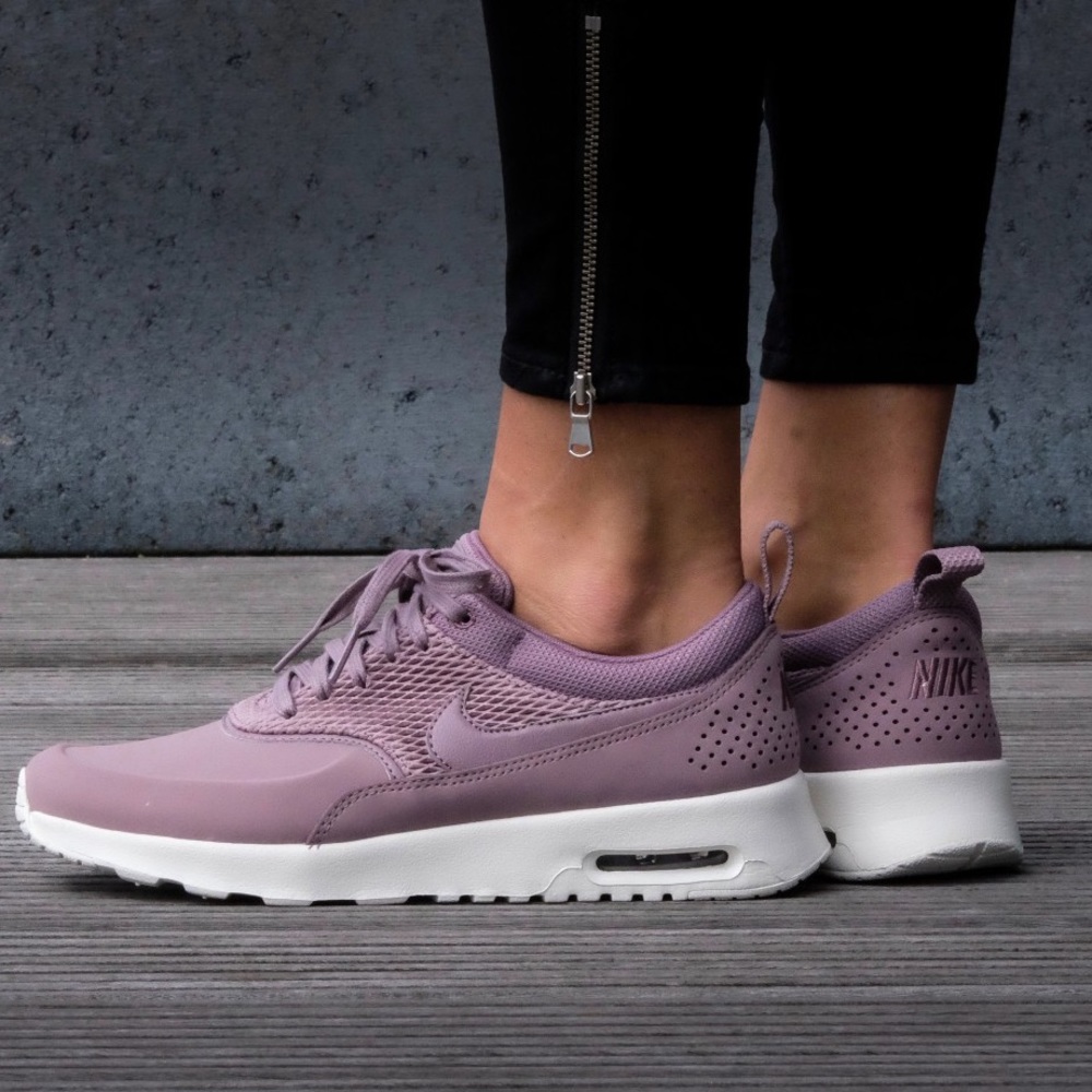Nike Air Max Thea leather sneaker